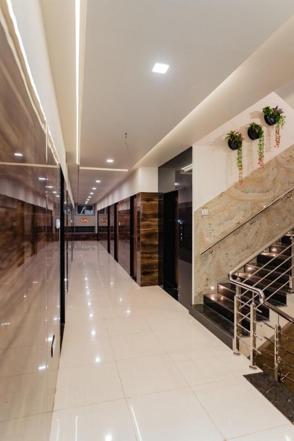 Hotel Ayodhya Virpur Экстерьер фото
