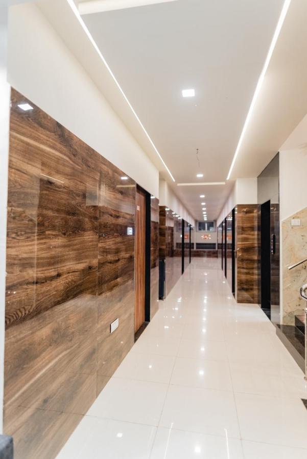 Hotel Ayodhya Virpur Экстерьер фото